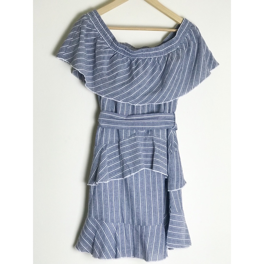 NWT LUSH Off the Shoulder Striped Dress - Picture 3 of 3